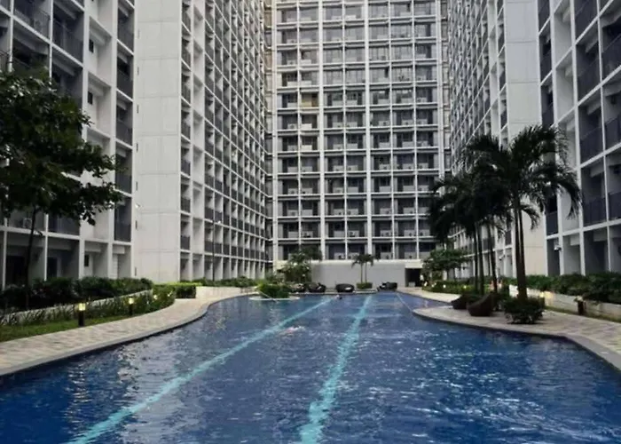 3 Single Beds Transient Mall Of Pasay * Manila